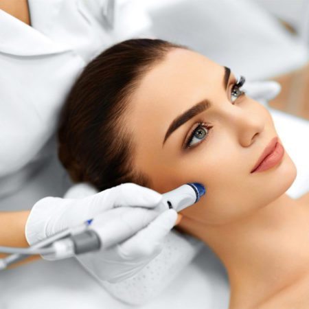 Hydra Facial